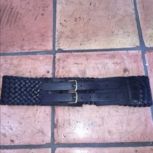 Linea Pelle black belt