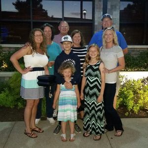 Meet your Posher, Crystal