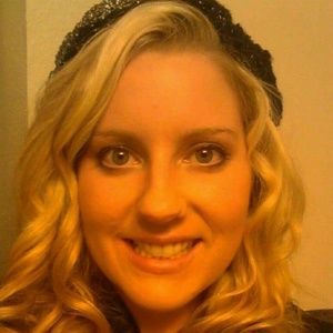 Meet your Posher, Carmen