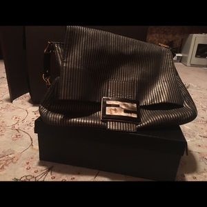 Fends bag gold and black excellent condition