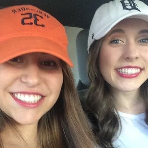 Meet your Posher, Hunter