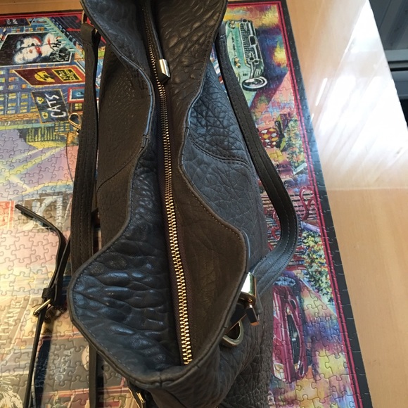 VINCE CAMUTO SLATE GREY LEATHER TOTE/ SHOULDER - Picture 3 of 6