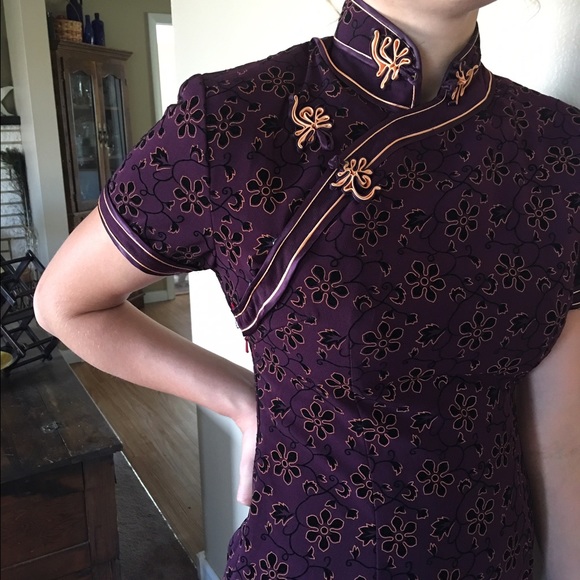 Cheong -Sam Chinese style dress. Maroon with gold