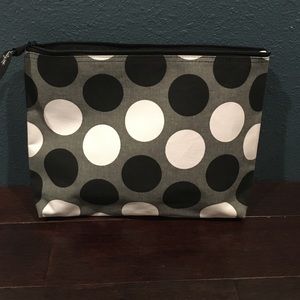 Thirty-One Zipper Pouch