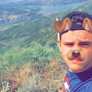 Meet your Posher, Tyler