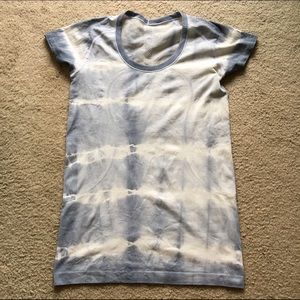 Lululemon Swiftly top