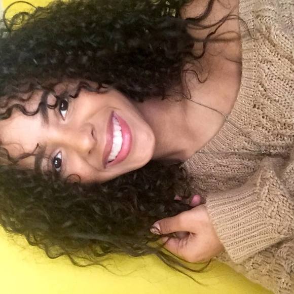 Meet your Posher, Katelyn - Picture 1 of 1