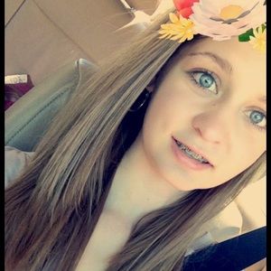 Meet your Posher, Karissa