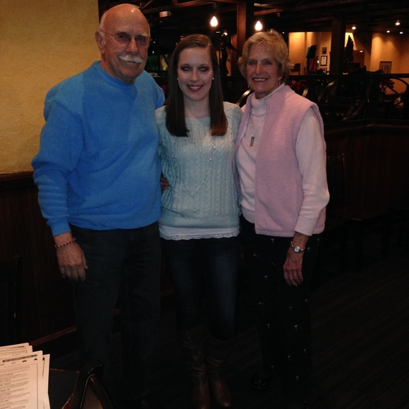 Meet your Posher, Caroline