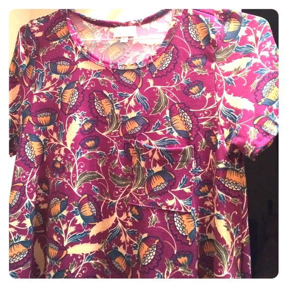 NWOT LulaRoe Carly!
