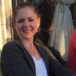 Meet your Posher, Charlotte