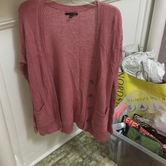 American eagle dusty rose sweater