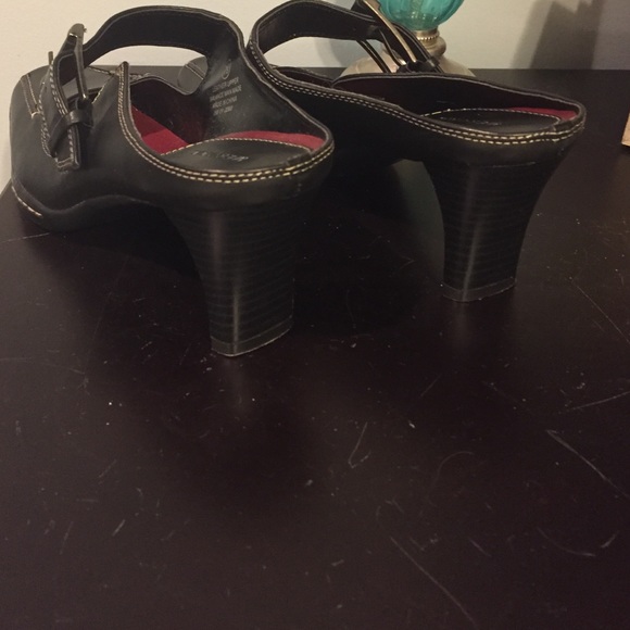 Merona heels - Picture 2 of 3
