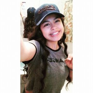 Meet your Posher, Melany