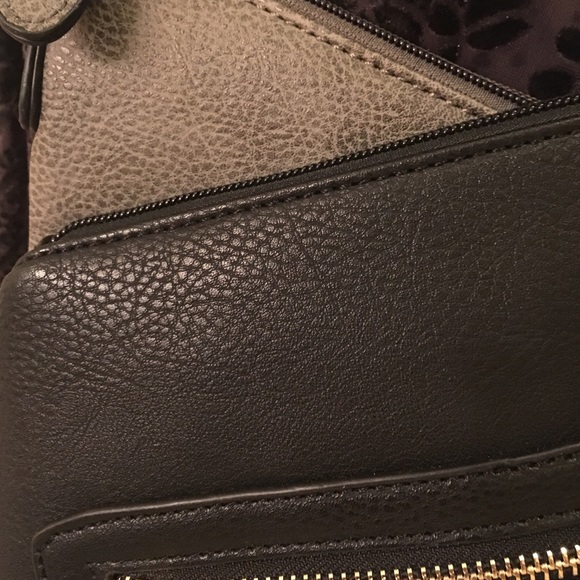 🍒Pebble Grain Cross Body Bag - Picture 4 of 4