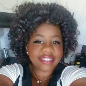 Meet your Posher, Cassandra