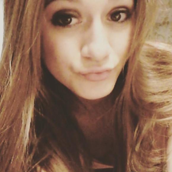 Meet your Posher, Sheila - Picture 1 of 1