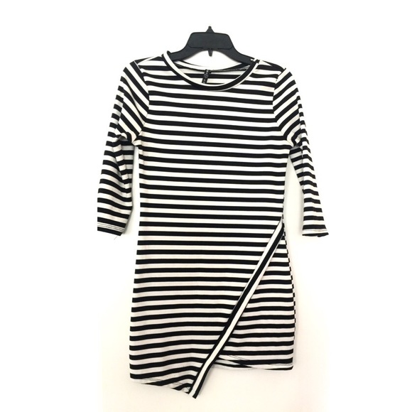 (‼️Closet Closeout -reduced‼️) Asymmetric Dress 👗