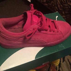 Pink Pumas
