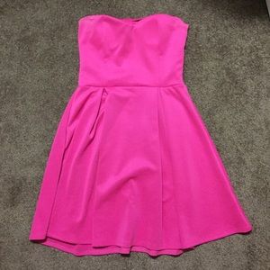 bright pink strapless dress