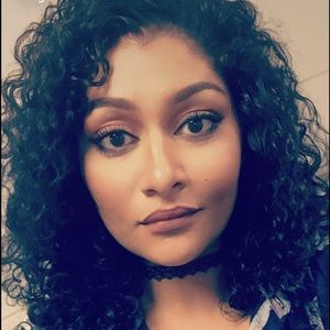 Meet your Posher, Marcela