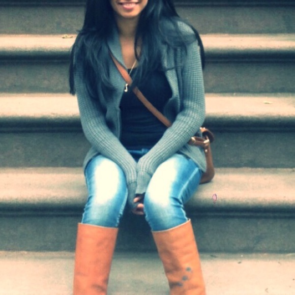 XS gray Guess sweater, elbow patches