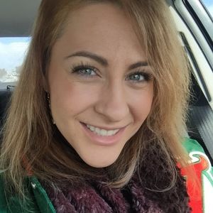 Meet your Posher, Cassandra