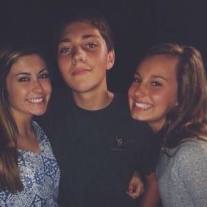 Meet your Posher, Davis