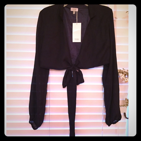 Tobi NWT crop long sleeve top