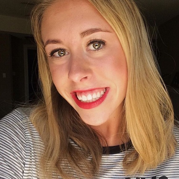 Meet your Posher, Mackenzie