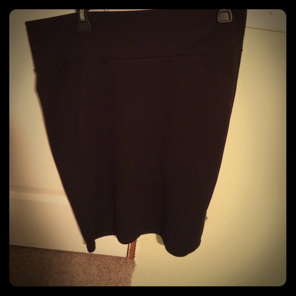 Black Lularoe Cassie