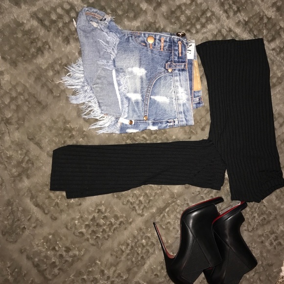 New ribbed off shoulder top - Picture 3 of 3