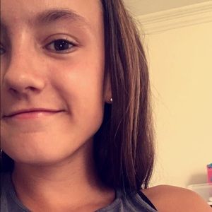 Meet your Posher, Abby