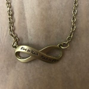 🤘Necklace "Live to Rock"