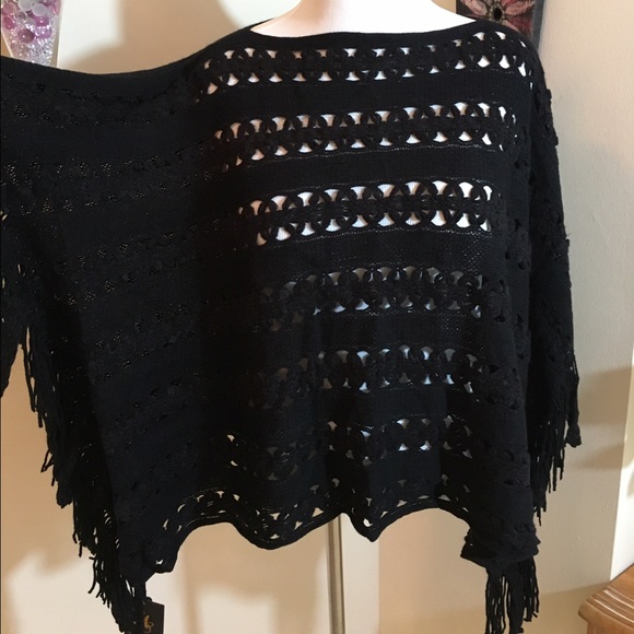 ✔️1 Left!✔️Jet Black Fringed Poncho - Picture 4 of 4