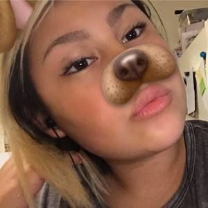 Meet your Posher, Cecilia