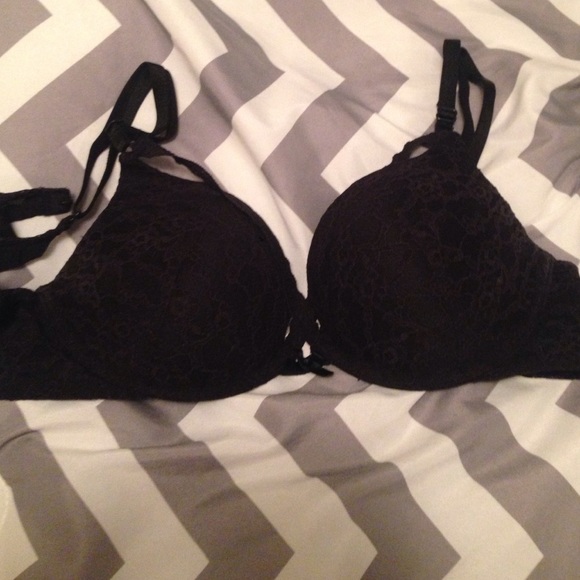 NWOT Victoria secret push up bra