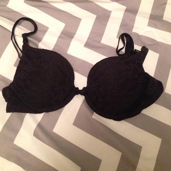 NWOT Victoria secret push up bra