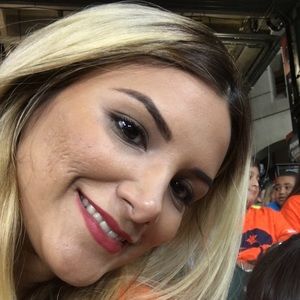 Meet your Posher, Adriana