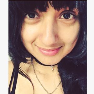 Meet your Posher, Veronica