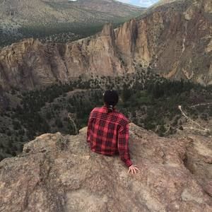 Meet your Posher, Hana