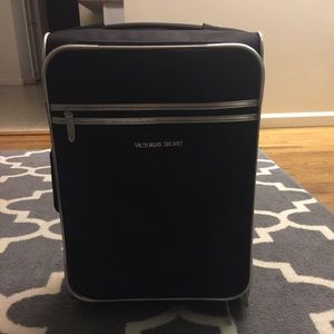 VS carry on luggage.