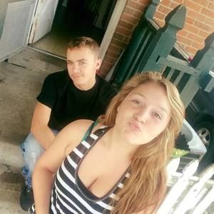 Meet your Posher, Devin