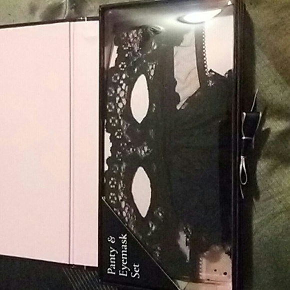 Panties & Eyemask Set