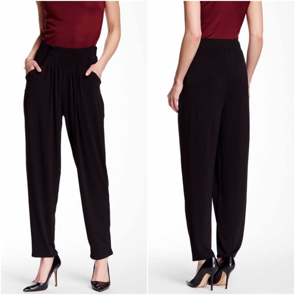 NWT Romeo & Juliet Couture Pants