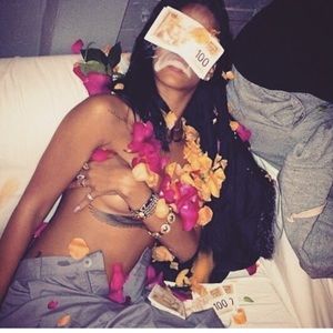 Meet your Posher, Erica