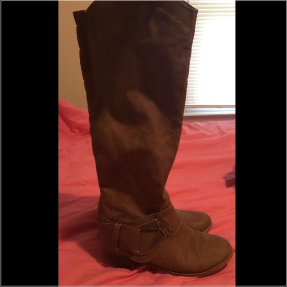 cute boots - Picture 1 of 4