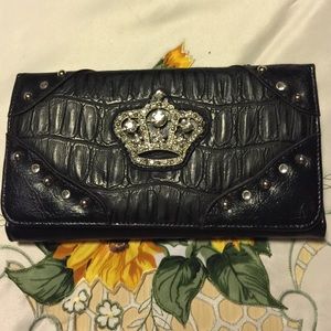 Crown Checkbook Wallet
