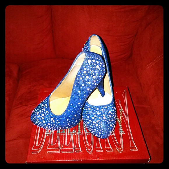 Women heels only wore once