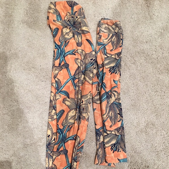 Lularoe Mommy (OS) & Me (S/M) Legging Set
